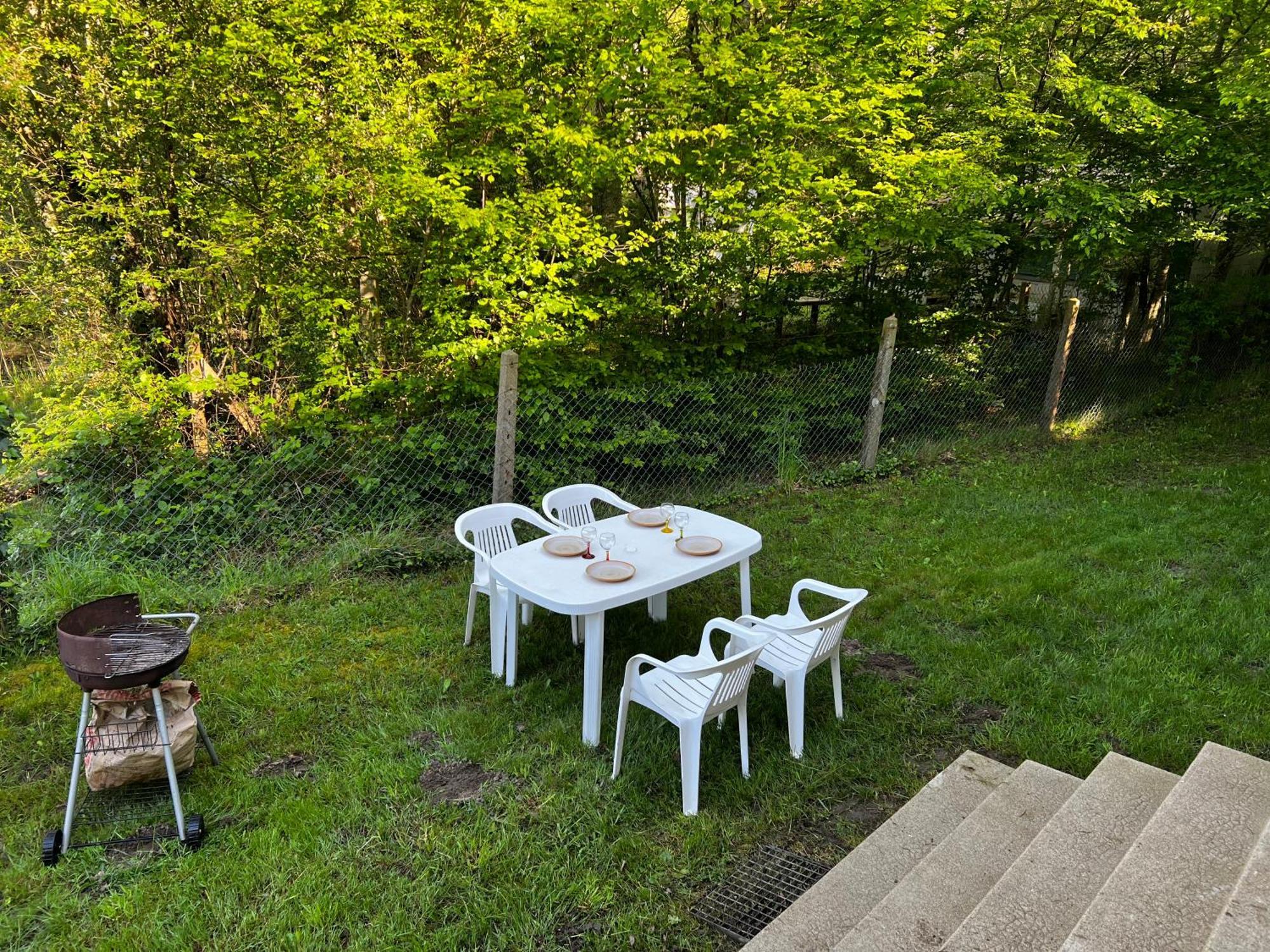 Chalet Au Bord De L'Etang 4 Pers Les Boulmiers Exterior foto